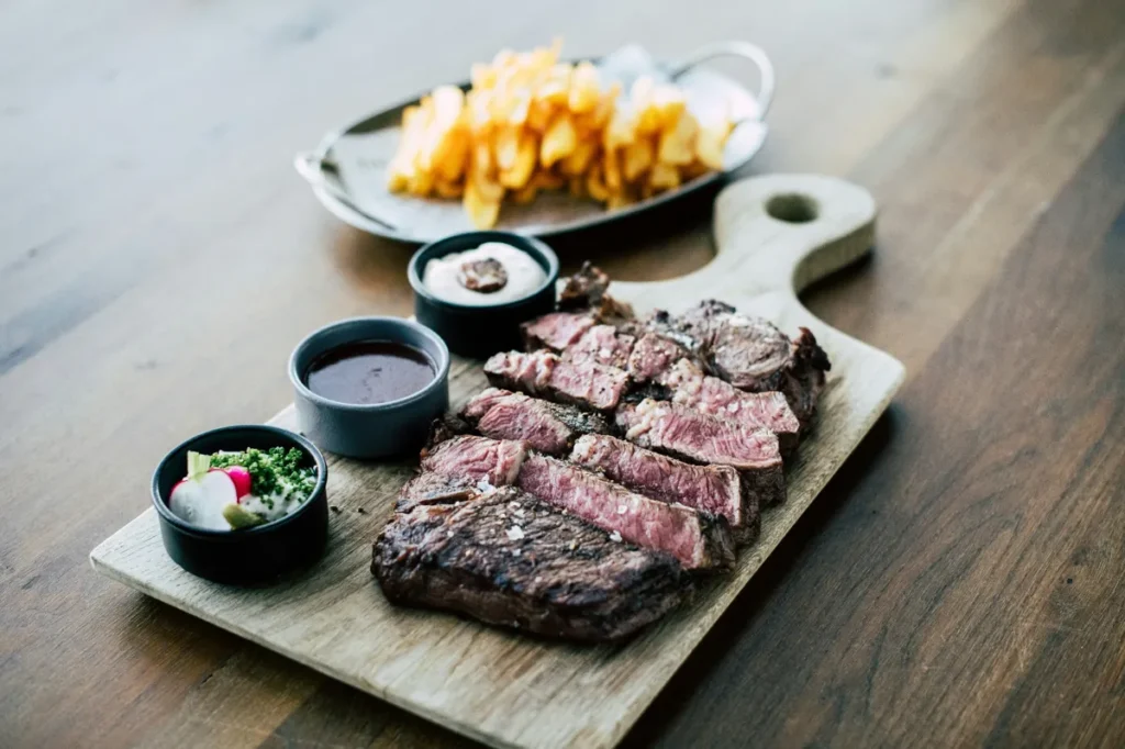 japanese-wagyu-steak-dining